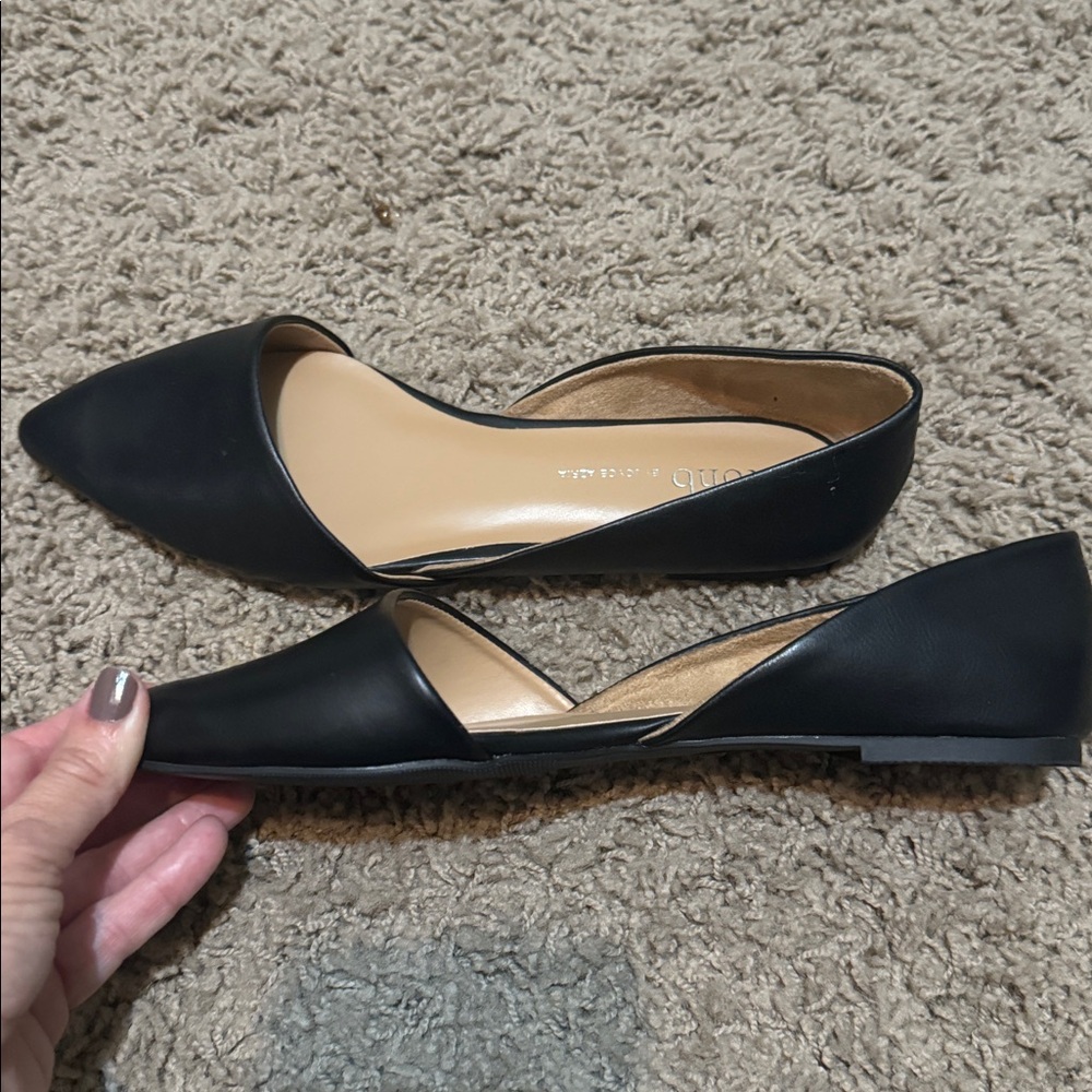 New Rohb Joyce Azria Black Flats Size 7M